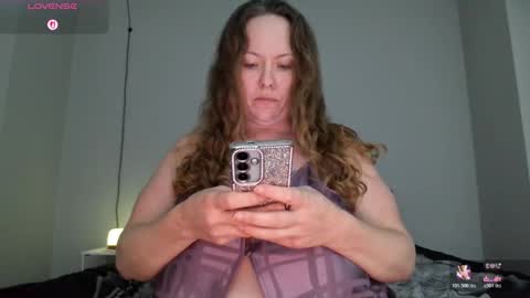 Snapshot of julimonroe chatting on 02.10.26 Juli Monroe online show from 02.10.26