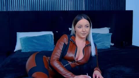 Julia online show from 11.20.25