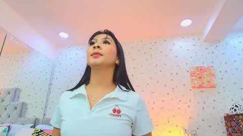 Julieta Reyes   online show from 10.04.25