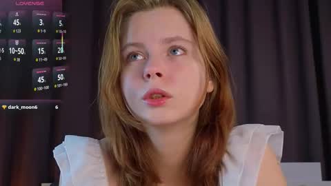 Julie online show from 11.07.25