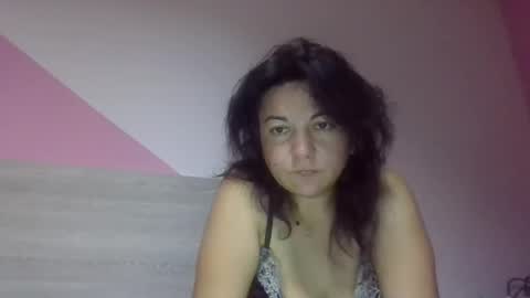 Snapshot of jully_caitlyn chatting on 10.22.25 Caitlyn online show from 10.22.25