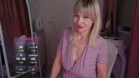 Snapshot of julvilnet chatting on 12.03.24 Julia online show from 12.03.24