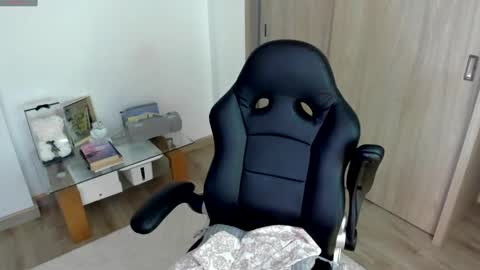 july_correa online show from 09.09.25