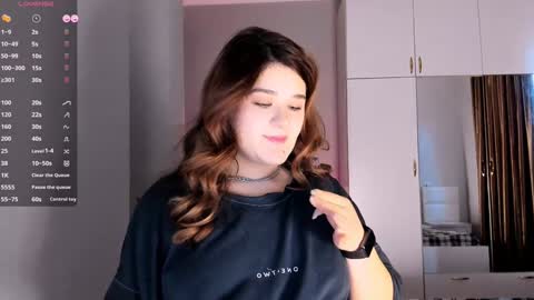 Julie online show from 01.27.25
