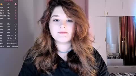 Julie online show from 01.31.25