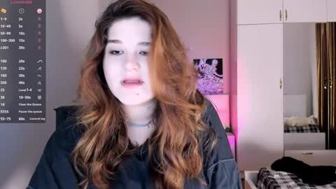 Julie online show from 02.04.25