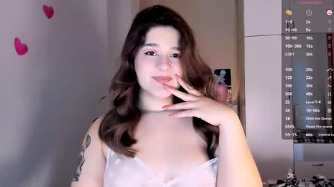 Julie online show from 02.11.25