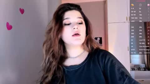 Julie online show from 02.12.25