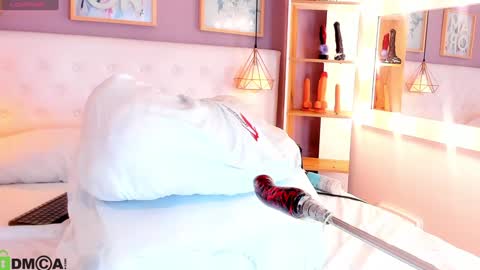  Juliana  online show from 12.03.24