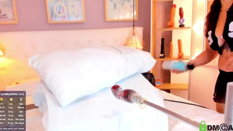  Juliana  online show from 01.09.25