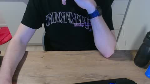 junk2711 online show from 01.05.25