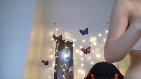 junovaughn online show from 10.03.25