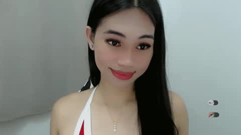 Snapshot of juny_lanyy chatting on 01.04.25 Julia online show from 01.04.25