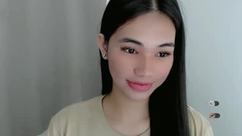 Snapshot of juny_lanyy chatting on 01.24.25 Julia online show from 01.24.25