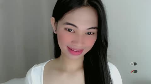 Snapshot of juny_lanyy chatting on 01.26.25 Julia online show from 01.26.25