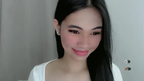 Snapshot of juny_lanyy chatting on 01.31.25 Julia online show from 01.31.25