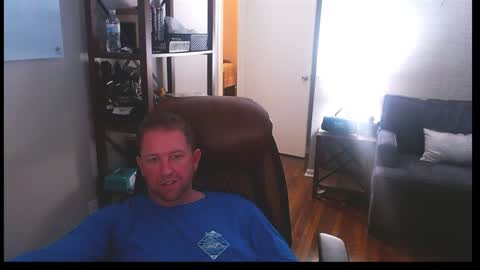 Snapshot of jusbeaz8722 chatting on 12.27.24 JustnSide Unexxst online show from 12.27.24