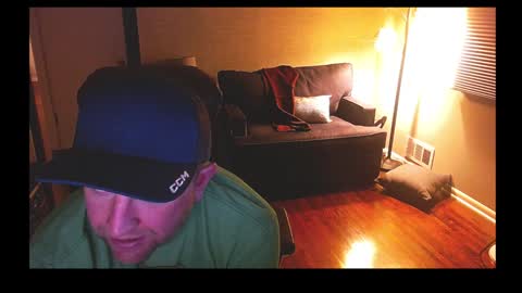 Snapshot of jusbeaz8722 chatting on 01.08.25 JustnSide Unexxst online show from 01.08.25