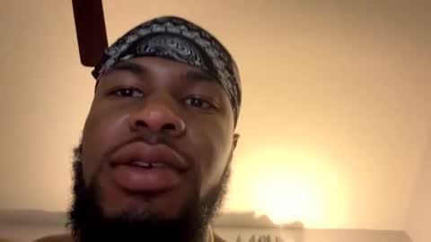 Snapshot of jusgetright chatting on 10.29.25 jusgetright online show from 10.29.25