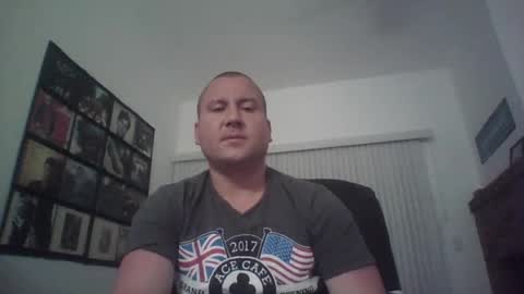 just1more5 online show from 06.12.26