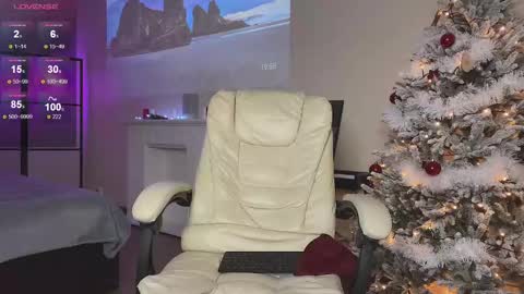 Jessica  I will be here on Tuesday November 26th online show from 12.07.24