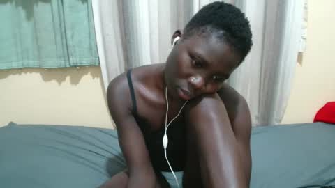 Lyra online show from 10.04.25