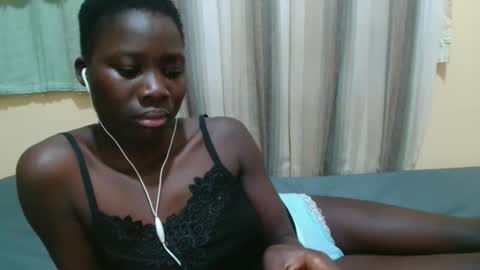 Lyra online show from 10.24.25