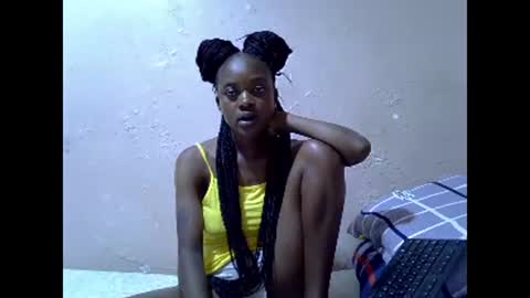 Snapshot of just_nuru chatting on 01.12.25 just_nuru online show from 01.12.25