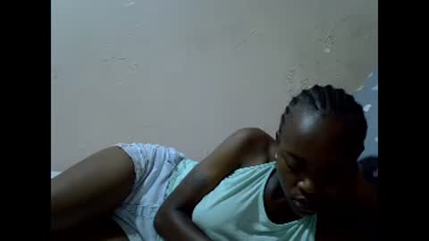 Snapshot of just_nuru chatting on 02.01.25 just_nuru online show from 02.01.25