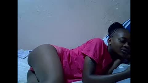 Snapshot of just_nuru chatting on 03.11.25 just_nuru online show from 03.11.25