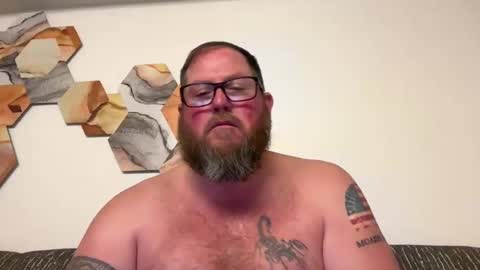 Snapshot of justaguyandnaked chatting on 01.25.25 justaguyandnaked online show from 01.25.25