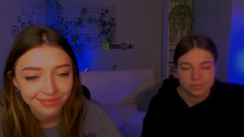 Snapshot of justcamila_ chatting on 09.24.25 justcamila online show from 09.24.25