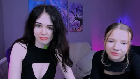 Snapshot of justcamila_ chatting on 09.30.25 justcamila online show from 09.30.25