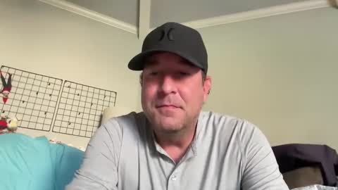 Snapshot of justfitnfun chatting on 12.10.24 justfitnfun online show from 12.10.24