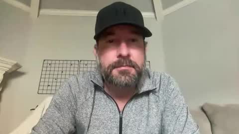 Snapshot of justfitnfun chatting on 01.06.25 justfitnfun online show from 01.06.25