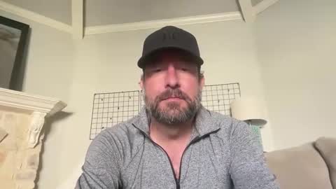 Snapshot of justfitnfun chatting on 01.06.25 justfitnfun online show from 01.06.25