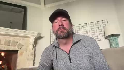 Snapshot of justfitnfun chatting on 01.06.25 justfitnfun online show from 01.06.25