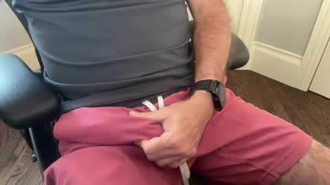 Snapshot of justfitnfun chatting on 10.09.25 justfitnfun online show from 10.09.25