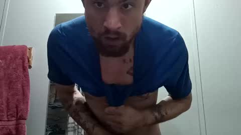 Snapshot of justforyoummm chatting on 12.21.25 justforyoummm online show from 12.21.25