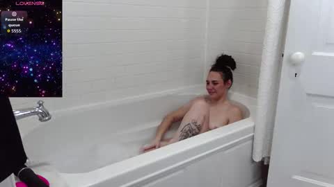 Snapshot of justhavingfunfucking chatting on 02.15.26 justhavingfunfucking online show from 02.15.26