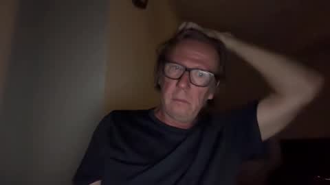 Snapshot of justin_hornyyyy chatting on 11.04.25 justin_hornyyyy online show from 11.04.25