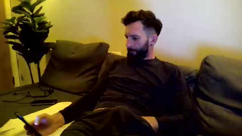 Snapshot of justin_huge chatting on 10.08.25 Justin online show from 10.08.25