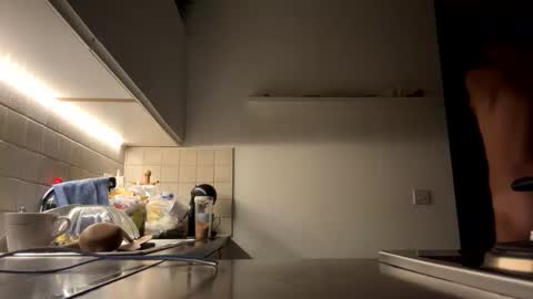 Snapshot of justin_huge chatting on 10.11.25 Justin online show from 10.11.25