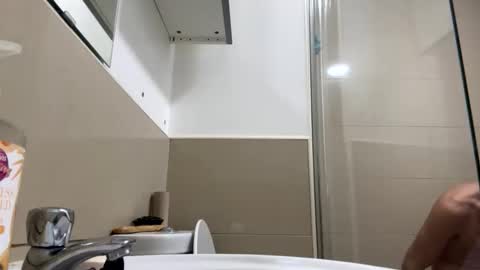 Snapshot of justin_huge chatting on 10.20.25 Justin online show from 10.20.25