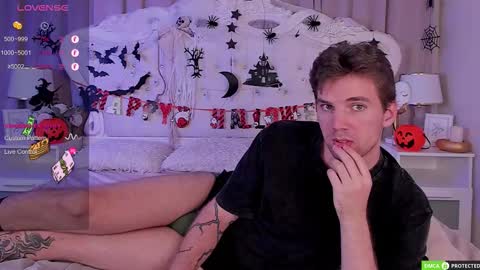 Arthur online show from 10.15.25