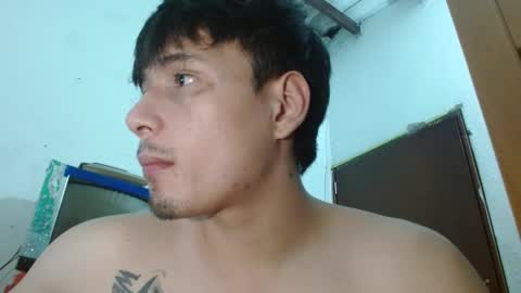 justin_taylor02 online show from 10.01.25