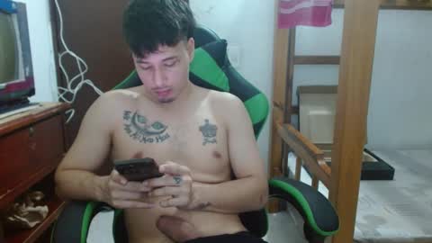 justin_taylor02 online show from 10.11.25