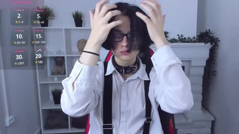 Snapshot of justin_twinkboy chatting on 12.08.24 JUSTIN online show from 12.08.24