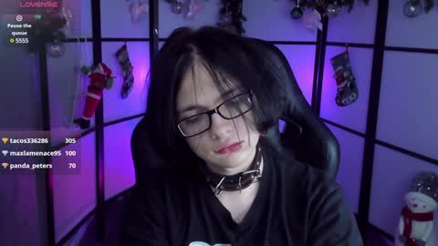 Snapshot of justin_twinkboy chatting on 12.21.24 JUSTIN online show from 12.21.24