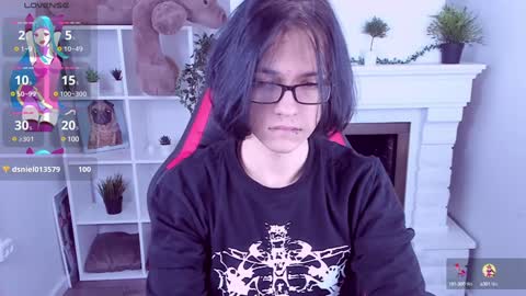 Snapshot of justin_twinkboy chatting on 02.08.25 JUSTIN online show from 02.08.25